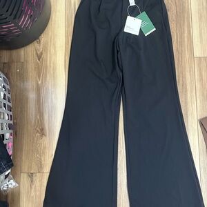 HALARA Black Flare pants